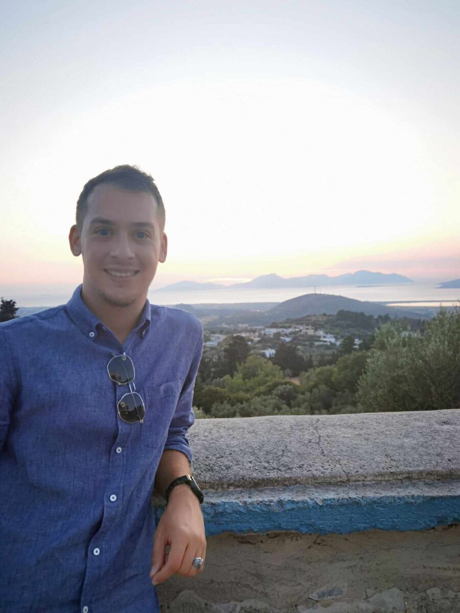 Σταύρος Ντάντος